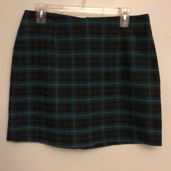 Old Navy Dresses & Skirts - Green/black/white plaid Old Navy skirt Old Navy Dresses & Skirts - Green/black/white plaid Old Navy skirt